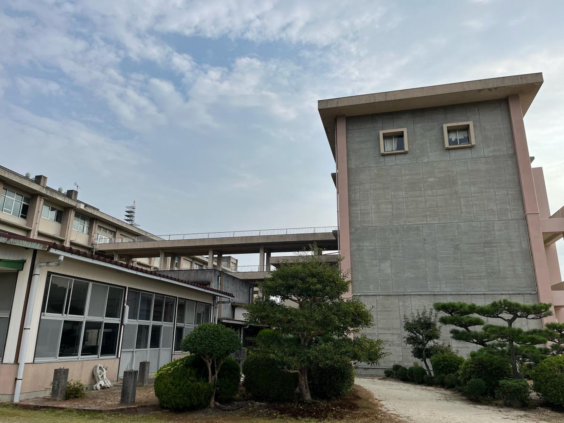 山口 県立 岩国 商業 高等 学校