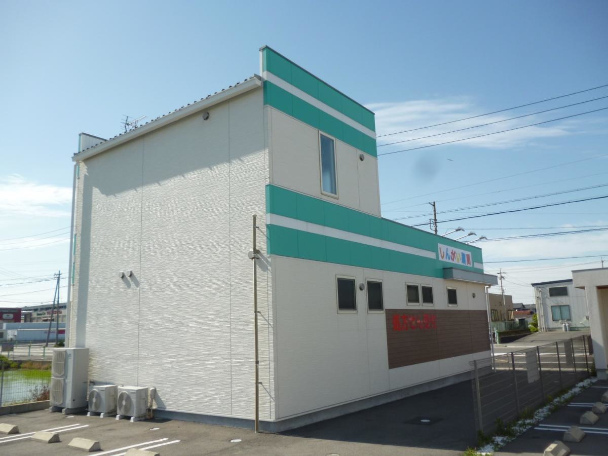 津島市にあるしんがい薬局です。