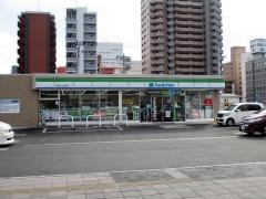ファミリーマート　仙台二十人町店