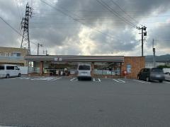 セブンイレブン　福岡飯氏店