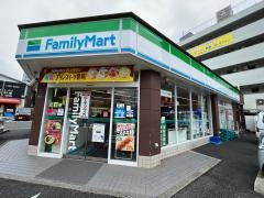 ファミリーマート　小倉城野駅北店