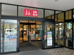 ユニクロ　イオンタウン茨木太田店