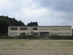 西田小学校