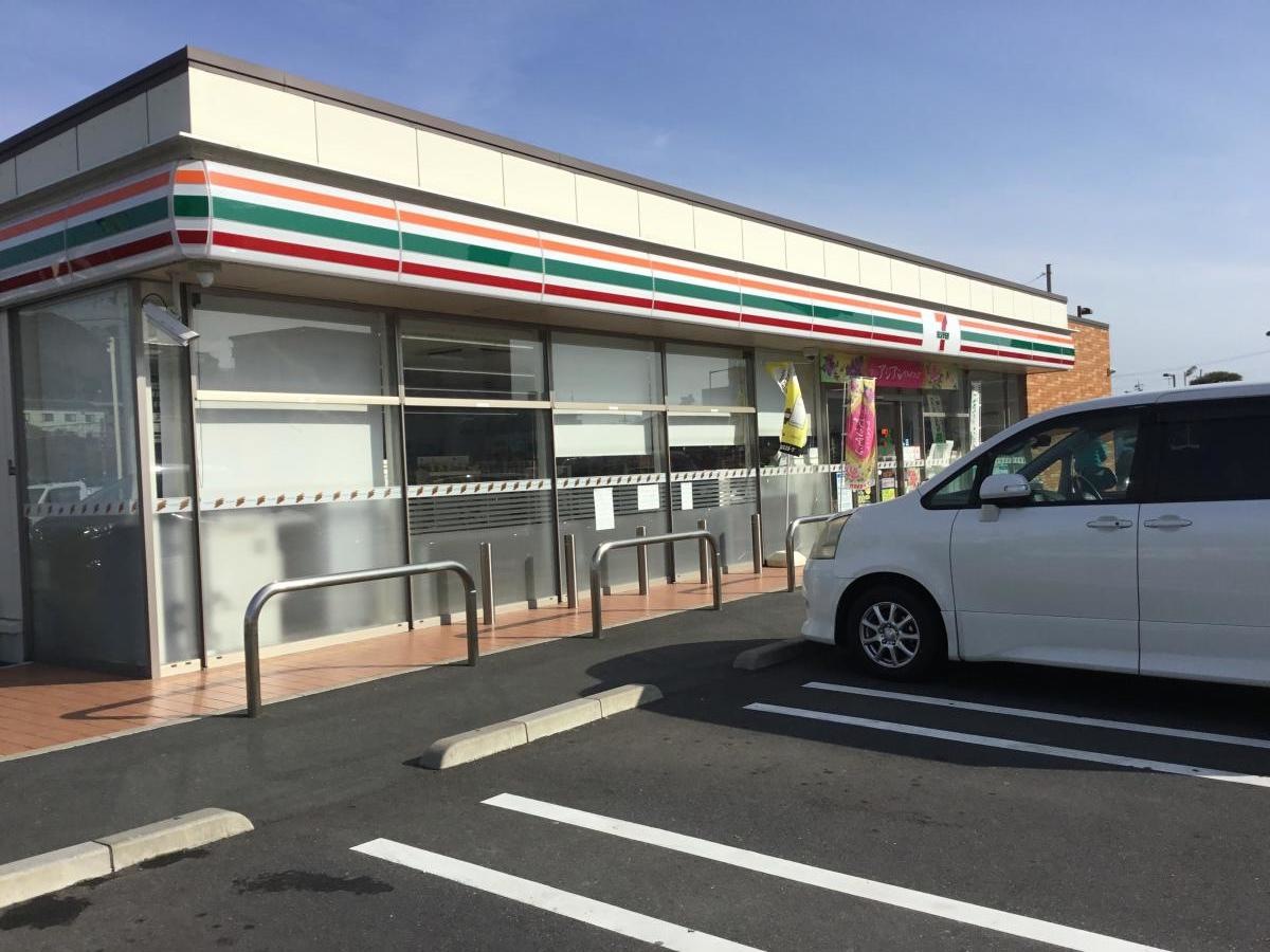 セブンイレブン光駅前店