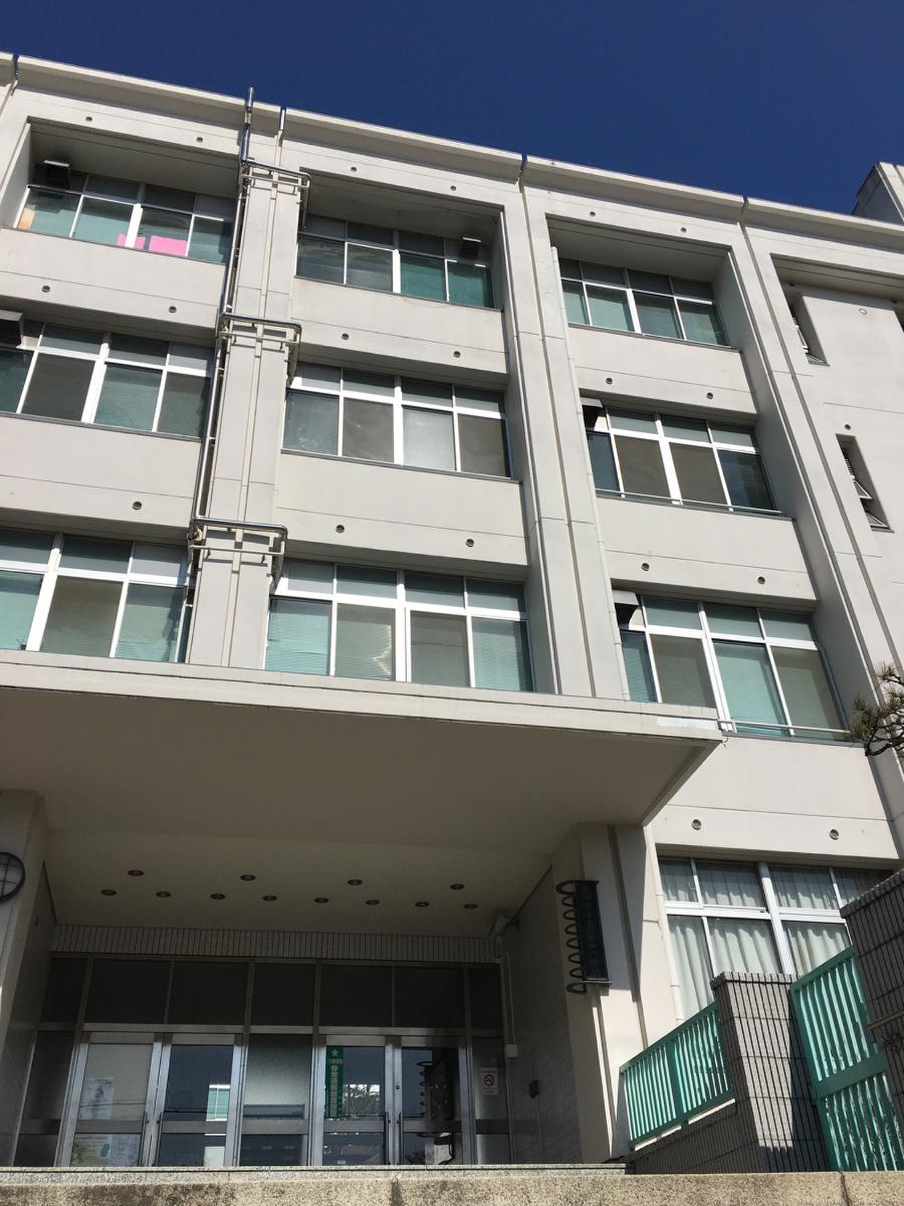 真田 山 小学校