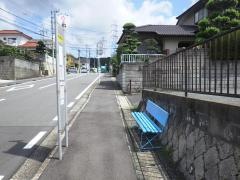 「勝谷新町本通」バス停留所