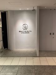 ＢＥＡＵＴＹ　&　ＹＯＵＴＨ　ＵＮＩＴＥＤ　ＡＲＲＯＷＳ　なんば店