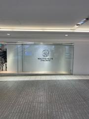 ＢＥＡＵＴＹ　&　ＹＯＵＴＨ　ＵＮＩＴＥＤ　ＡＲＲＯＷＳ　なんば店
