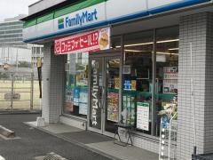 ファミリーマート　千住あずま店