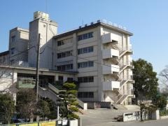 越谷市立新栄中学校