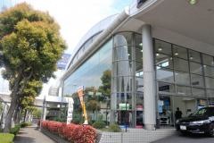 神奈川スバル港北ニュータウン店