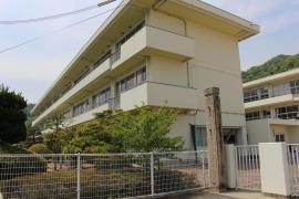 山野里小学校