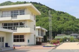 山野里小学校