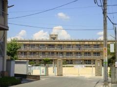 御幸小学校