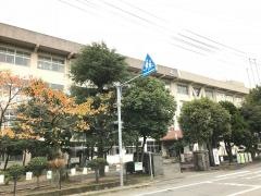 新居浜市立東中学校
