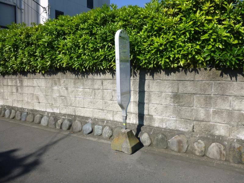 バス停外観