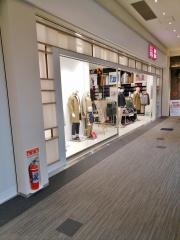 ユニクロ　ららぽーと豊洲店