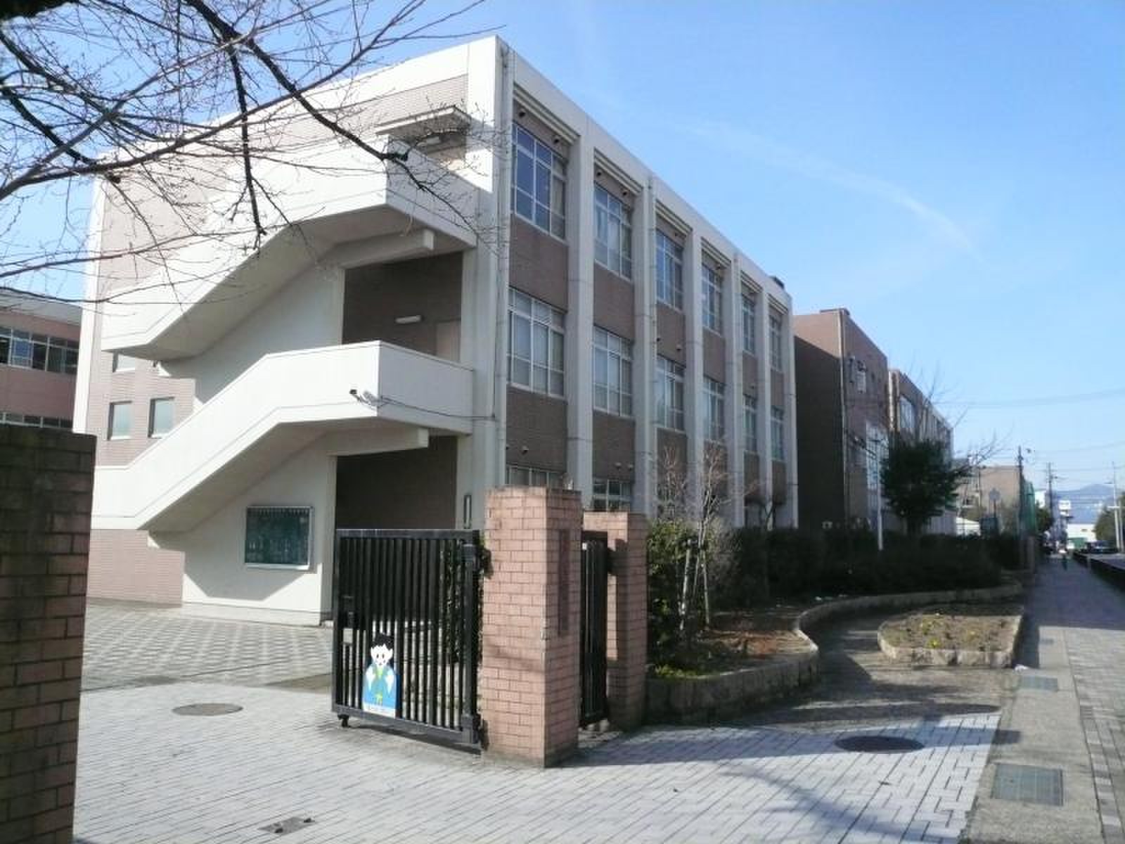 京都 藤森 中学