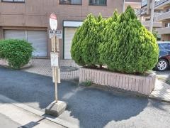 「金沢中学校」バス停留所