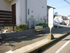 「菖蒲沢」バス停留所