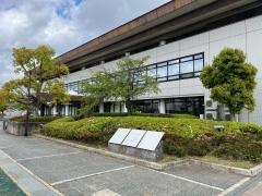「八幡市民体育館」バス停留所