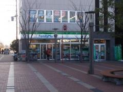 ファミリーマート　南草津駅前店