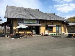 ジェラート屋ミルクファームフルショウ