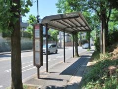 「王禅寺公園」バス停留所