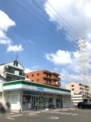 ファミリーマート　菱池店