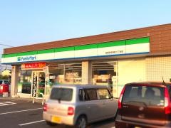 ファミリーマート　各務原成清町六丁目店