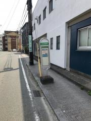 「本妙寺電停前」バス停留所