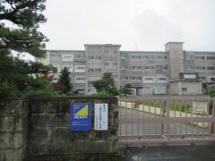 泉小学校