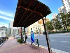 「八千代橋」バス停留所