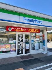 ファミリーマート　北杜長坂日野春店