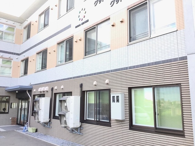 グッドケア・鍛治 建物全景