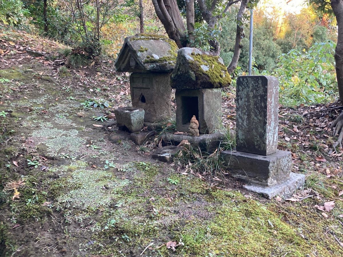 子守神社の施設外観です。