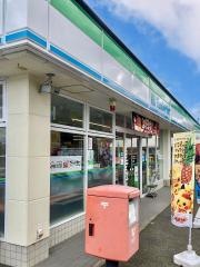 ファミリーマート　甲府南インター店