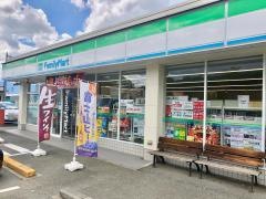 ファミリーマート　甲府南インター店