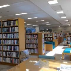 笛吹市春日居ふるさと図書館