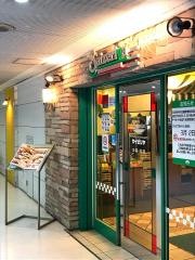サイゼリヤ　横浜上永谷駅前店