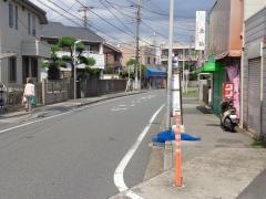 「八幡六丁目」バス停留所