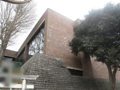 日野市立中央図書館