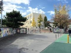 志免西小学校
