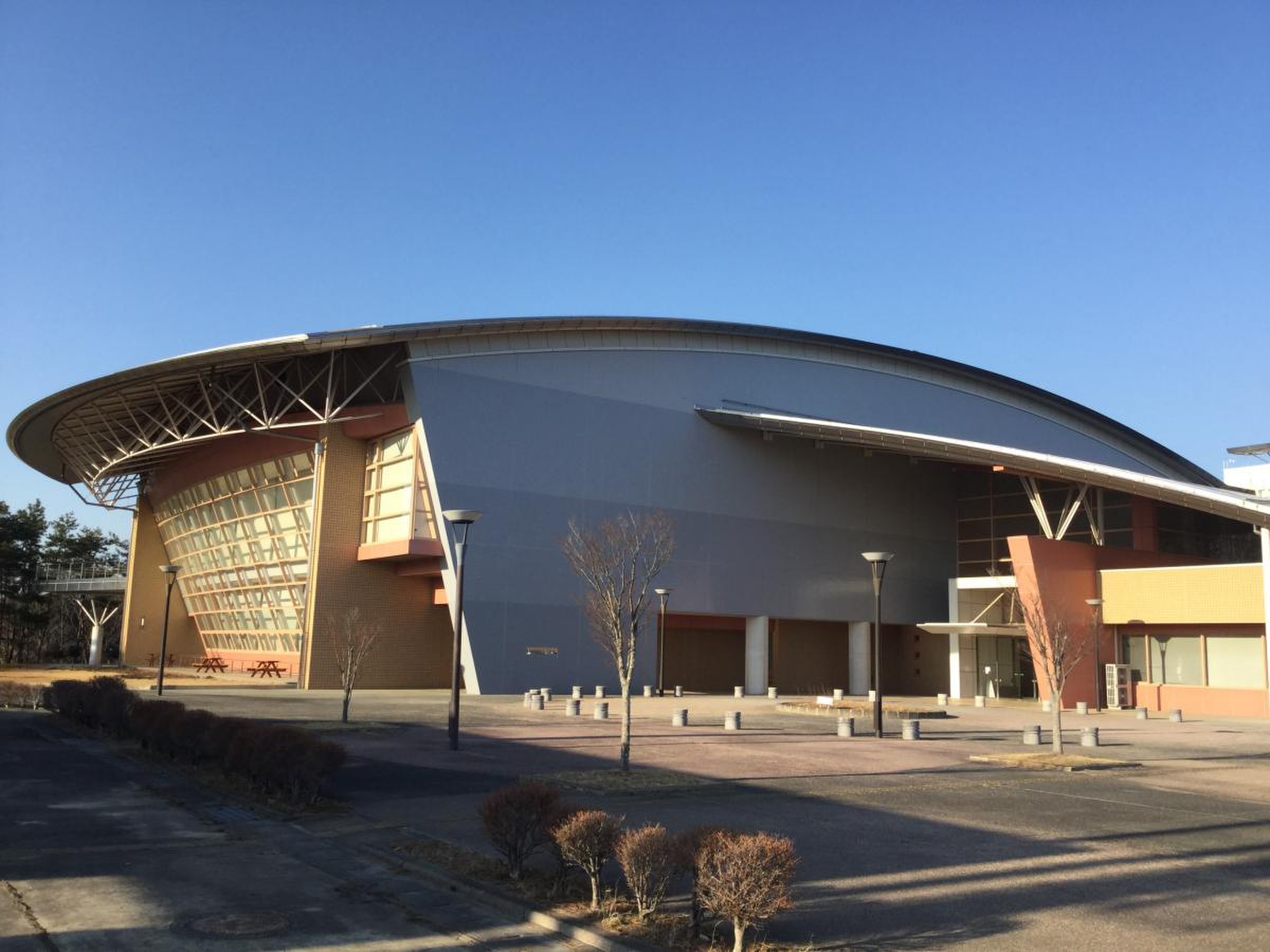 新地 町 総合 体育館