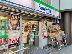 ファミリーマート　坪田リバーサイド店