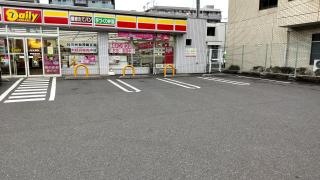 デイリーヤマザキ　足立谷在家月の友店