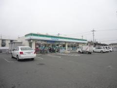 ファミリーマート　岡山庭瀬店