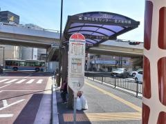 「金沢文庫駅（西口）」バス停留所