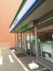 ファミリーマート　豊橋白河町店
