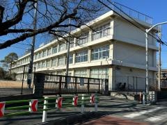 福生第一小学校